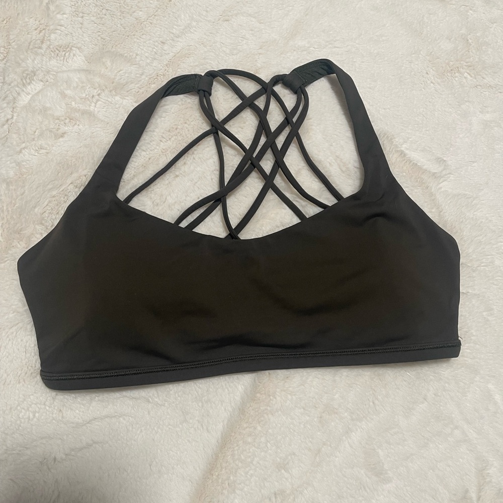 Lululemon sports bra